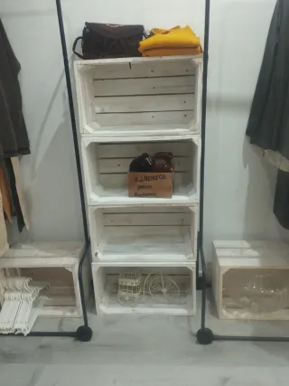 Cajas de madera blancas decapadas pequeñas 15€y20