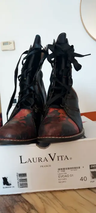 Botines Piel Laura Vita Negros y Rojos Sin Estrena