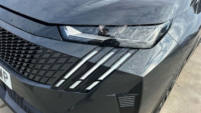 Peugeot 3008 1.2 MHEV HYBRID 100KW ALLURE EDCS6 136 5P