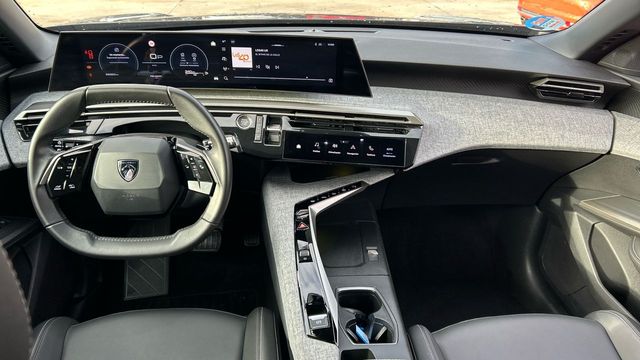 Peugeot 3008 1.2 MHEV HYBRID 100KW ALLURE EDCS6 136 5P