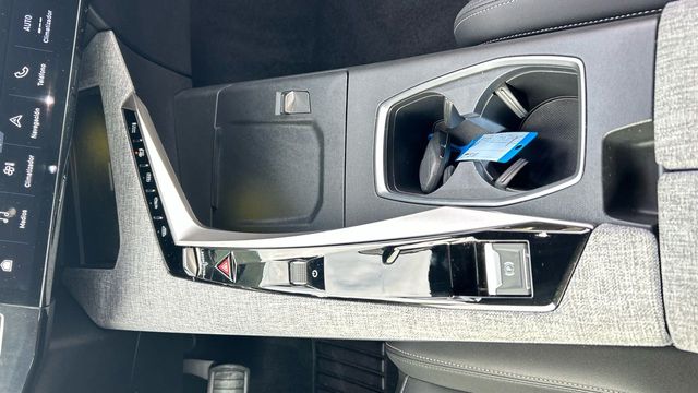 Peugeot 3008 1.2 MHEV HYBRID 100KW ALLURE EDCS6 136 5P