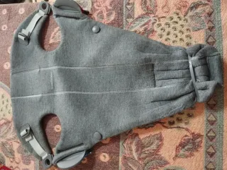 Mochila Porteo BabyBjörn Mini Gris