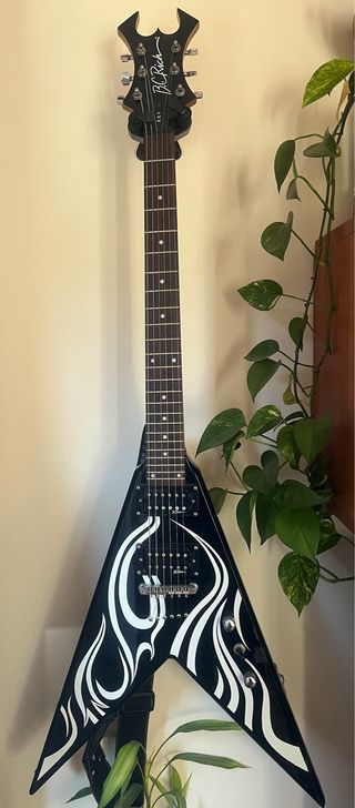 B.C. Rich Kerry King KKV Metal Master Tribal Fire