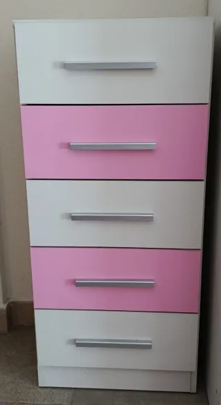 Cama nido juvenil con cajones, armario y cómoda.