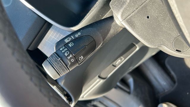 Volvo XC40 2.0 B3 MOMENTUM CORE AUTO 163 5P