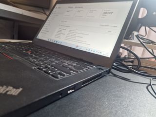 Portátil Lenovo L490 Intel.      i7-8565U 16GB RAM