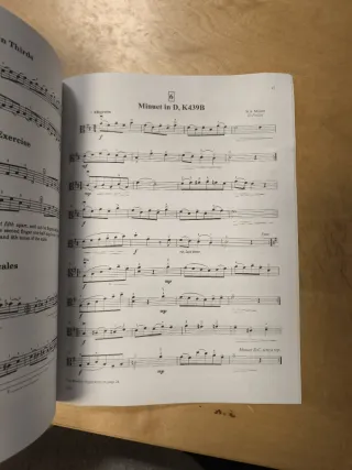 Suzuki Viola School Vol. 3 - Partitura