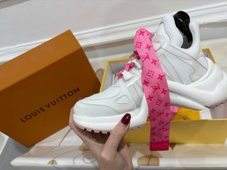 Zapatillas Louis Vuitton Archlight Blancas y Rosas