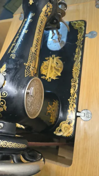 Máquina de coser antigua Singer