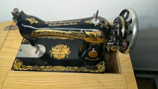 Máquina de coser antigua Singer