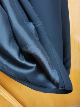 Vestido negro sin mangas Zara