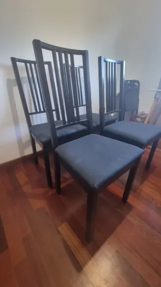 Juego de 2 Sillas Ikea Negras Como nuevas!
