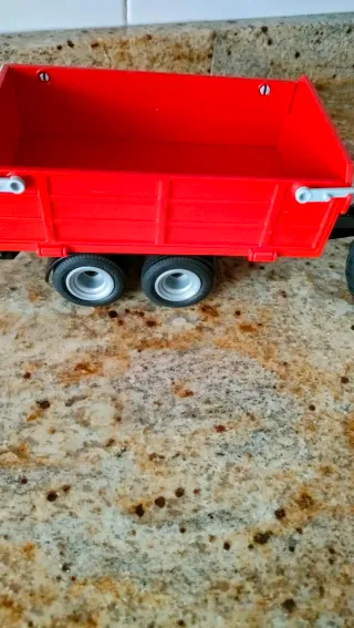 Tractor y remolque Playmobil