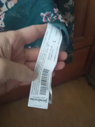 Camiseta gasa Stradivarius floral verde