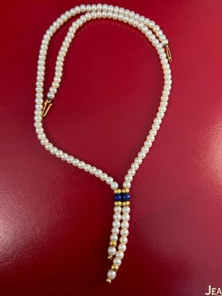 Collar de perlas y oro