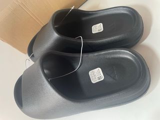Chanclas Yeezy Slide Negras Talla 44