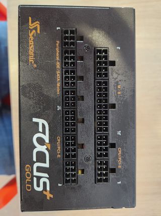 Fuente Alimentación Seasonic FOCUS PLUS 650W Gold