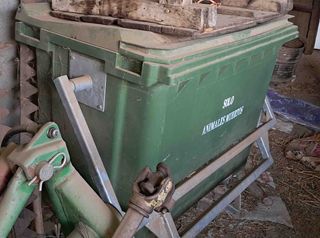 Contenedor animales / cadaveres muertos 650 Litros