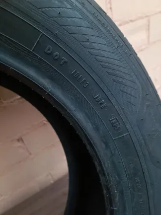 Goodyear EFFICIENTGRIP-2 SUV 215/65R17 103V XL