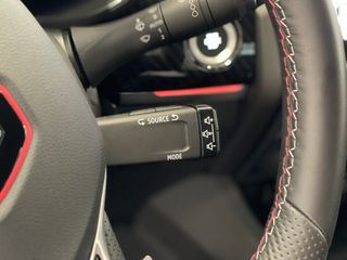 Renault Arkana RS LINE HYBRID 145