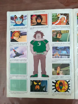 Álbum cromos La Batalla de los Planetas Incompleto