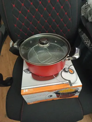 Freidora con tapa 24cm