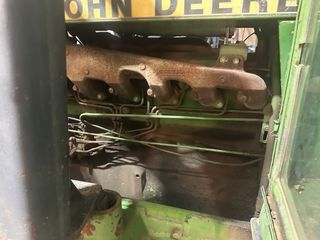 Tractor John Deere con pala