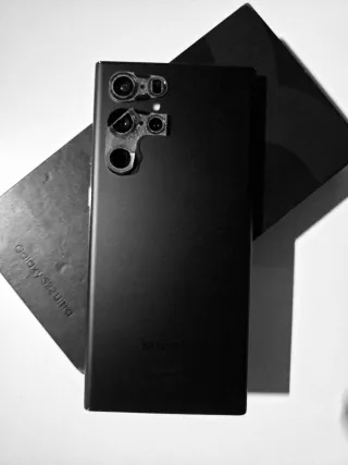 Samsung Galaxy S22 Ultra 128GB - NUEVO + SEGURO