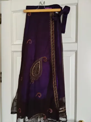Gonna lunga indiana,viola con dettagli dorati