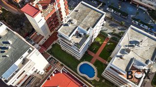 Ático en venta en Playa de la Fontanilla en Marbella