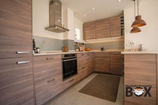 Ático en venta en Playa de la Fontanilla en Marbella