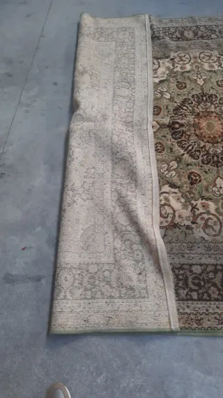 Alfombra estilo persa marrón y verde