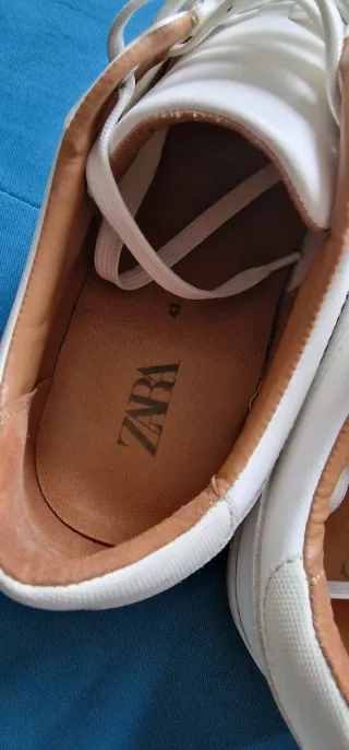 Zapatillas blancas Zara