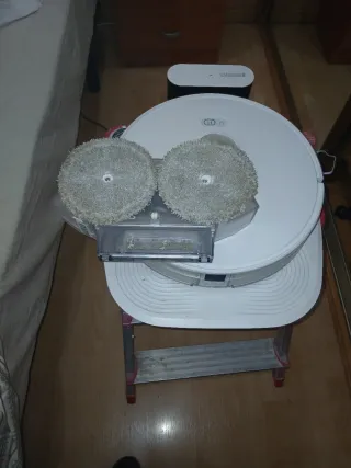 Robot aspirapolvere e lavapavimenti Bissell Spinwave R5 con Wi-Fi