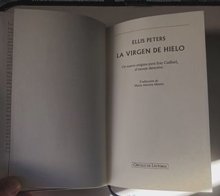 Novela de misterio histórica La virgen de hielo