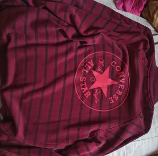Chaqueta Converse Rayas Roja y Negra