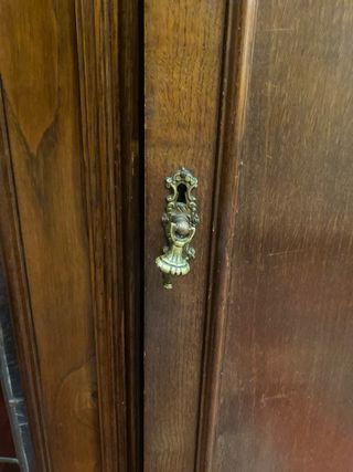 Armario Castaño con Cristal