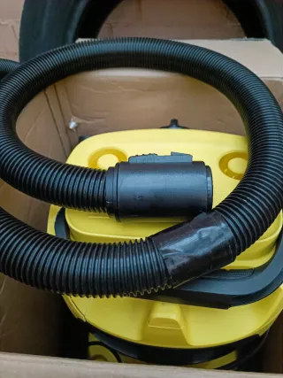 Karcher WD 2 Plus V-12 Aspirador