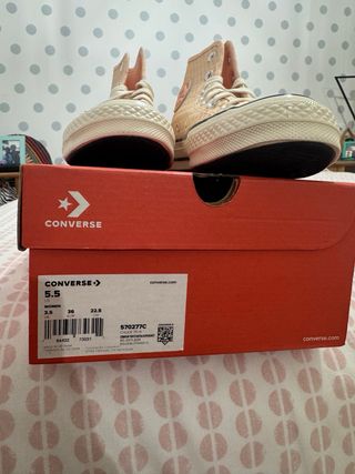 Converse Beige/Rosa Talla 36, nuevas a estrenar.