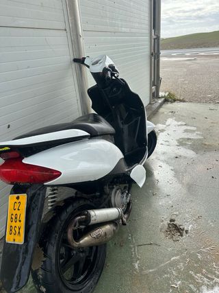 Yamaha Jog RR Scooter Blanca