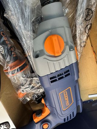 Hammer Drill MAXPRO 1050W 2800RPM, Variable Veloci