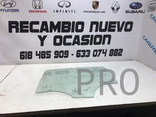 Luna bmw serie 1 f20 trasera izquierda