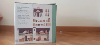 Casa de muñecas portátil