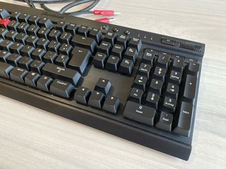 Teclado Mecánico Corsair K70