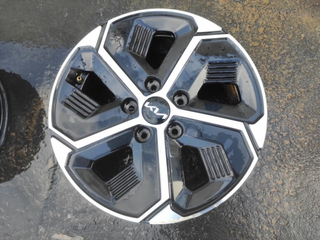 Llanta de 16 pulgadas, Kia Niro II del 2024,