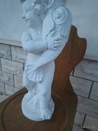 Statua angelo in gesso per giardino