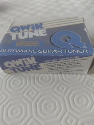 Accordatore Qwik Tune Automatico Chitarra/Basso