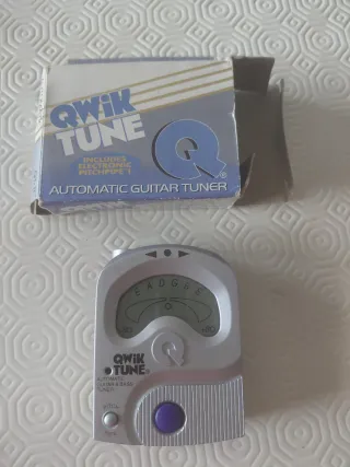 Accordatore Qwik Tune Automatico Chitarra/Basso