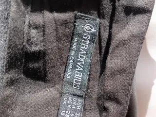 Falda polipiel Stradivarius negra