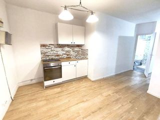 Local comercial en venta en La Prosperitat en Barcelona